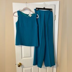 2 piece sleeveless pant set, Teal. 100% silk
